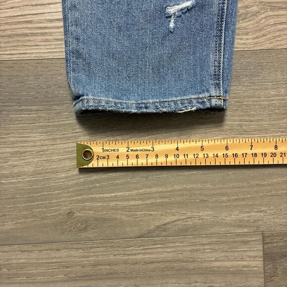 American Eagle Mom Jean Distressed Blue Size 8 - Picture 3 of 8
